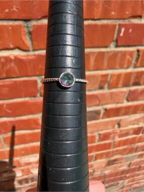 Silver Twisted Band Ring with Mystic Multicolor Stone